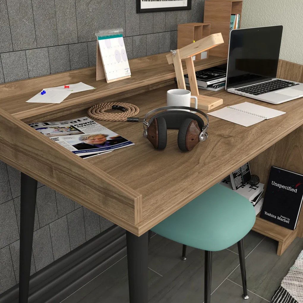 Vanessa - Walnut