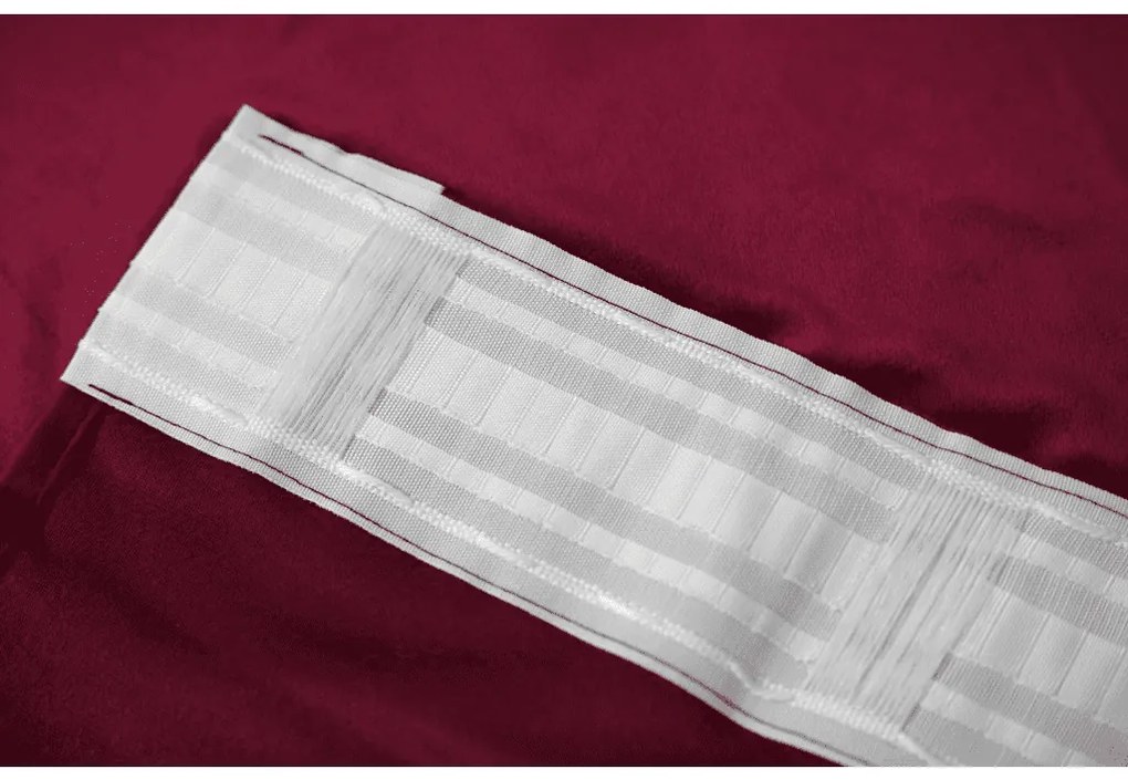 Sötétítő függöny VELVET 140x250 cm, bordó Felfüggesztés: Fém gyűrűk