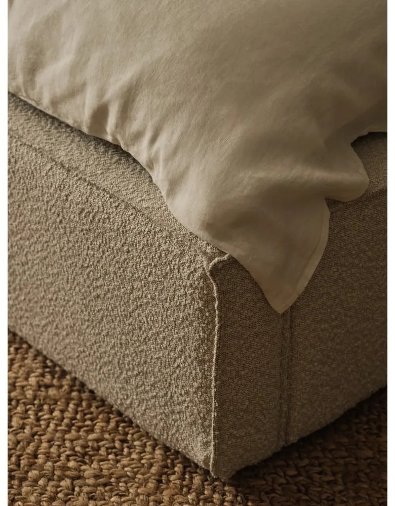 Krémszínű kárpitozott ágyneműtartós franciaágy ágyráccsal 200x200 cm Simon Olivia – Micadoni