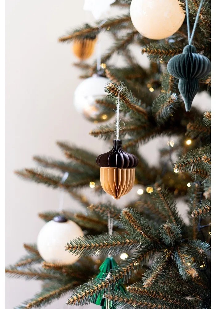 Papír kézzel készített karácsonyfadísz 10 cm Honeycomb Acorn – Sass &amp; Belle