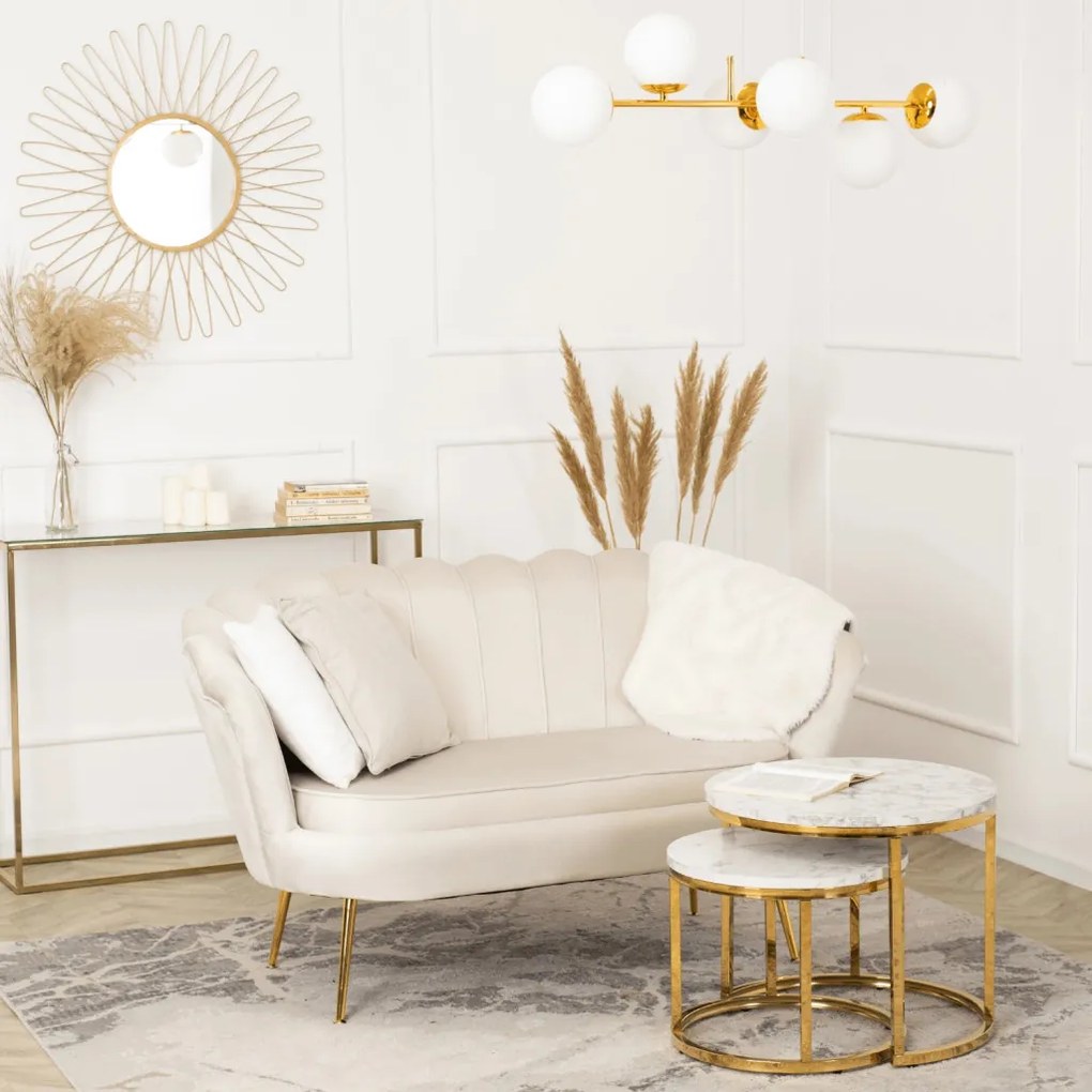 Kanapé krémszínben - ZENDAYA