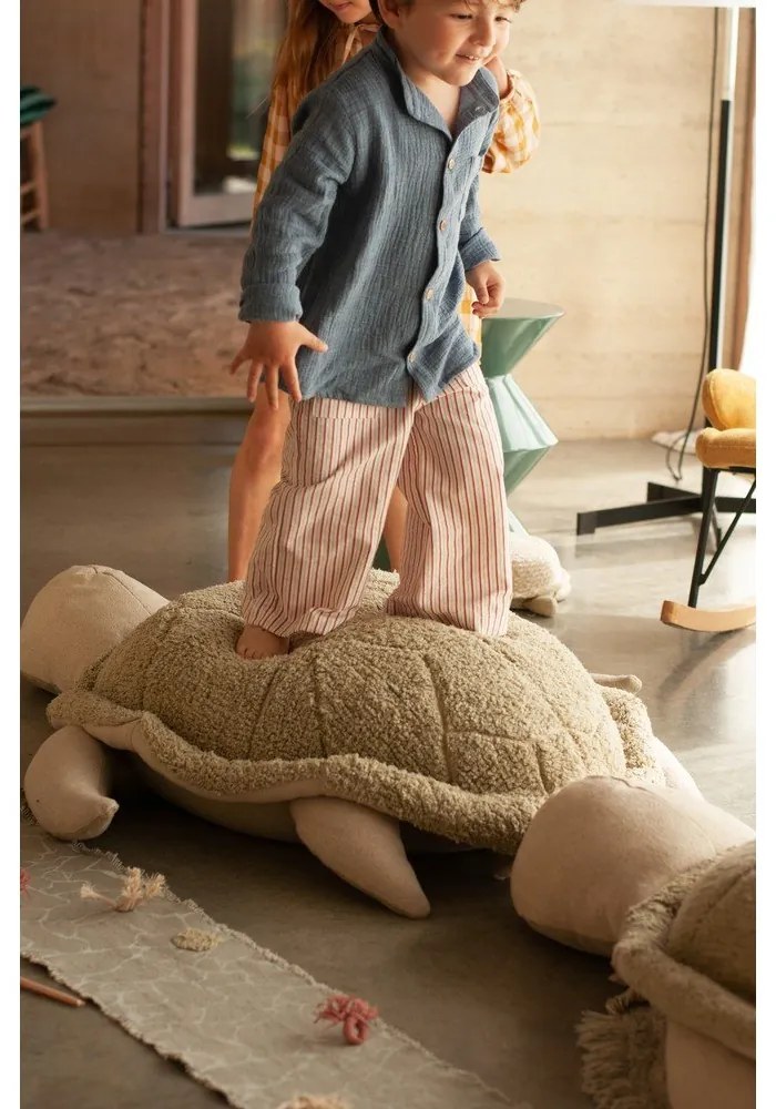 Zöld-krémszínű gyerek babzsákfotel Mrs. Turtle – Lorena Canals