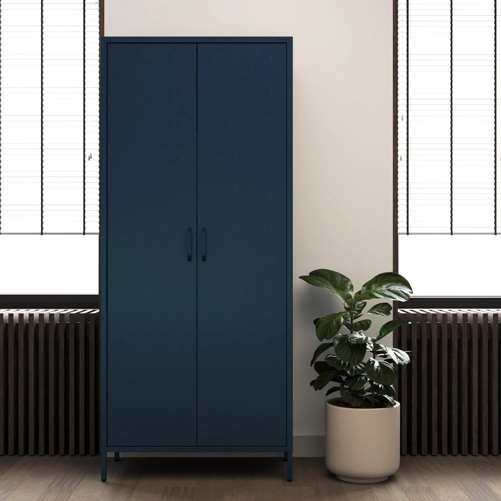 Ruhásszekrény fém loft stílusú lábakon sötétkék, 800x1850x450 mm: FLAVIO Modern
