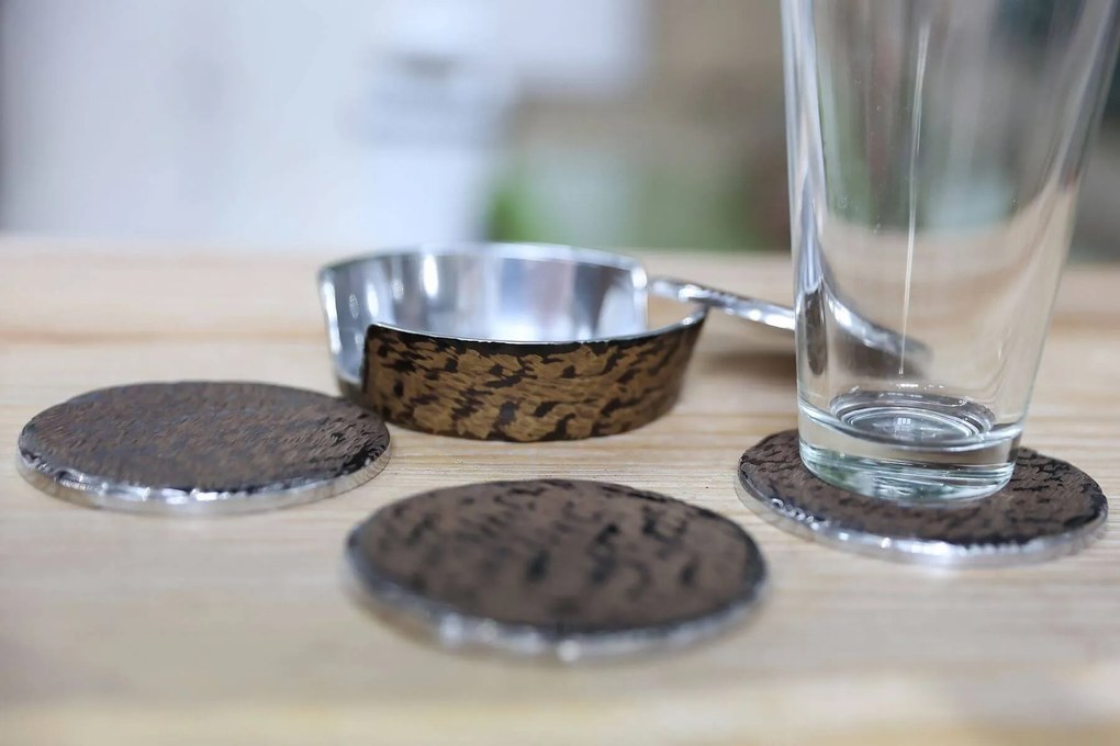 Barna csiszolt mintás poháralátétek 4db 11cm