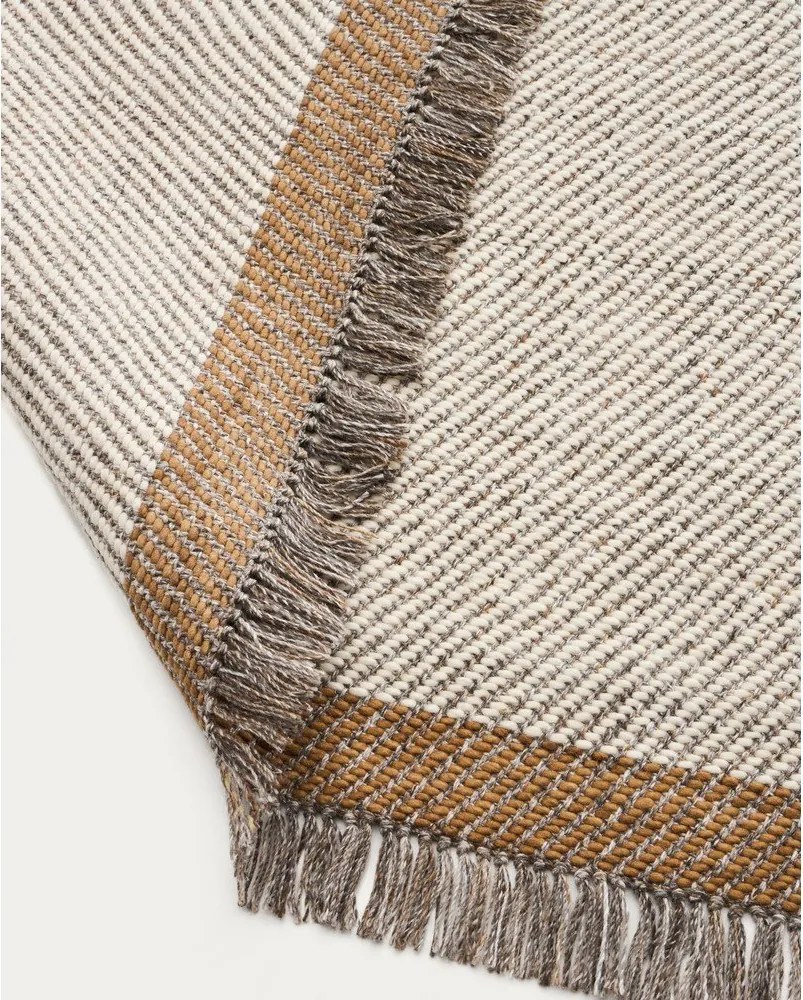 Krémszínű kézi szövésű gyapjú szőnyeg 160x230 cm Brina – Kave Home