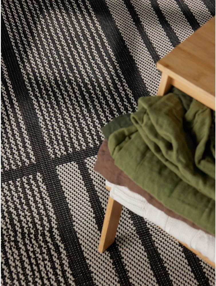 Fekete-krémszínű kültéri-beltéri szőnyeg 120x170 cm Haringey Allington – Ted Baker