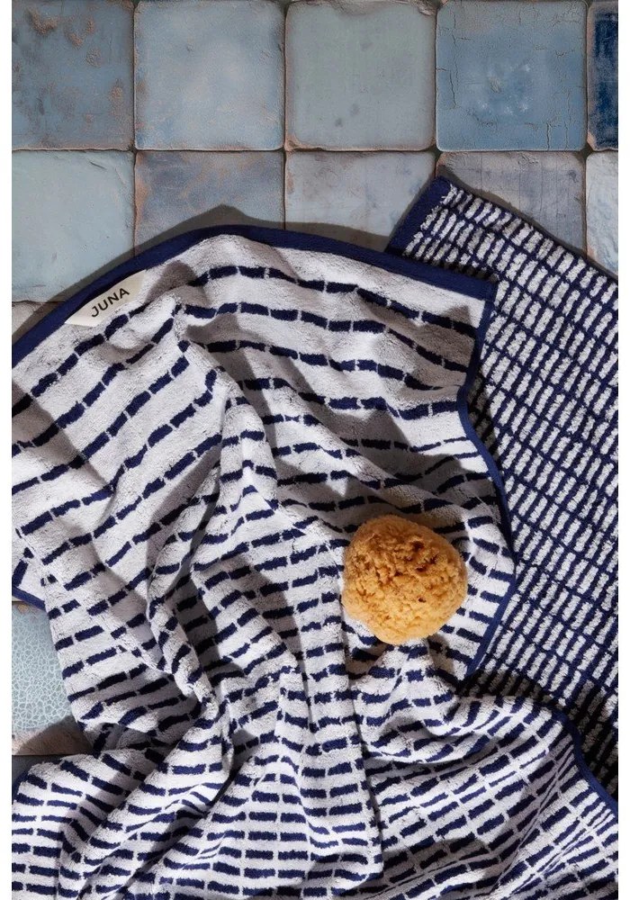 Fehér-kék frottír bambuszkeverék fürdőlepedő 70x140 cm Nuance – JUNA