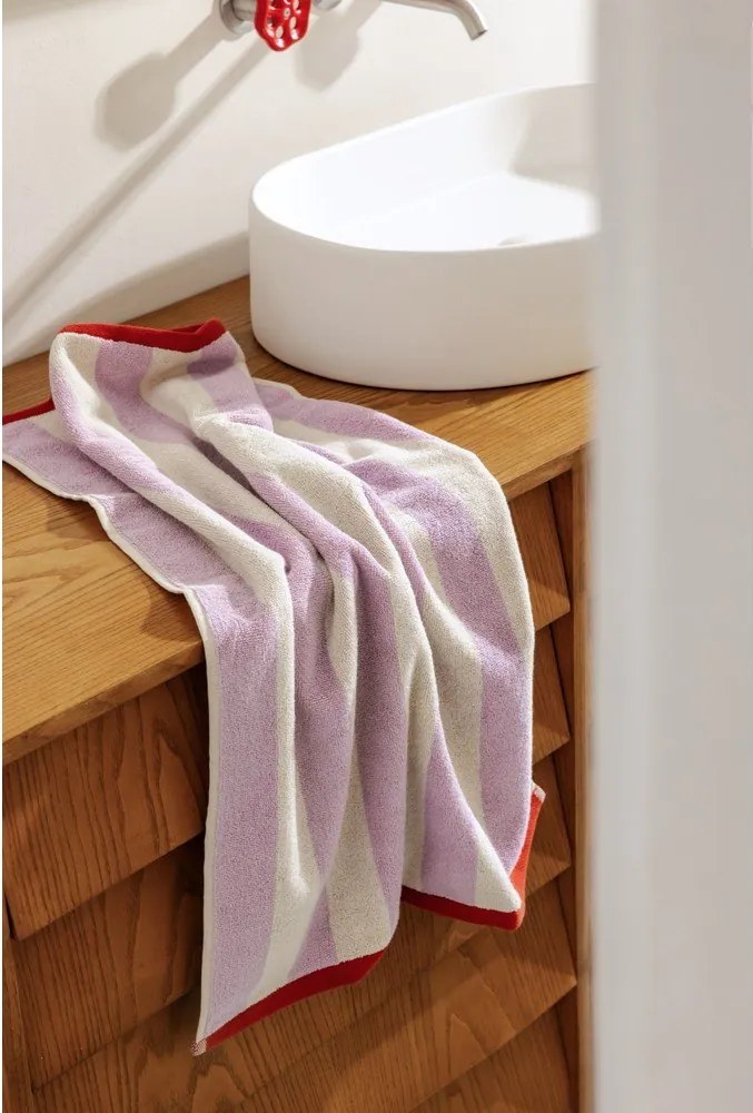 Barna-krémszínű frottír pamut fürdőlepedő 70x140 cm Gobo – noo.ma