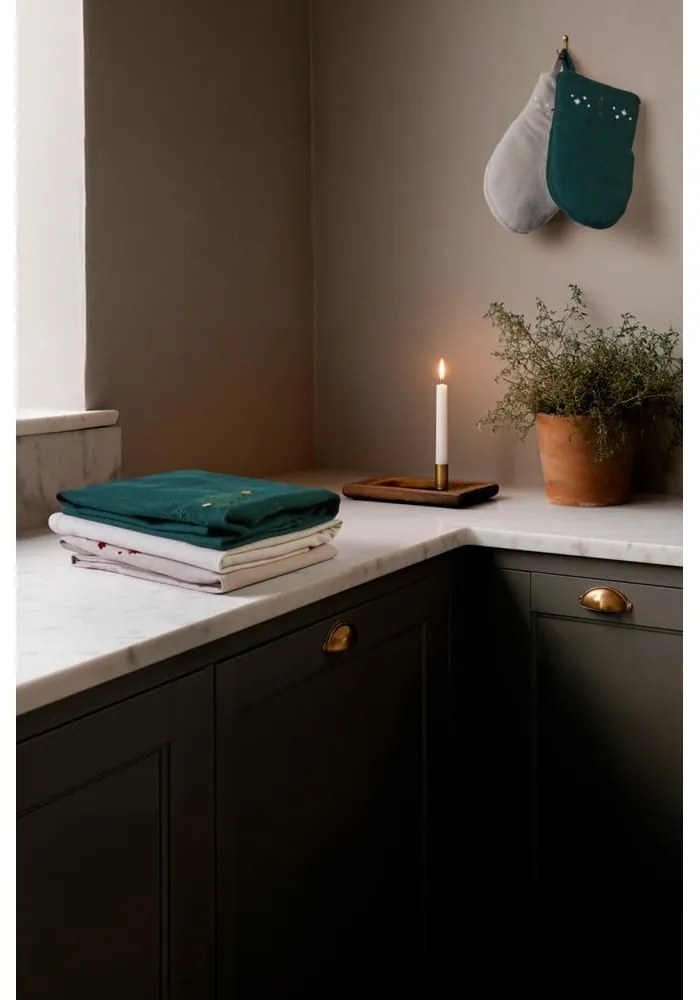 Edényfogó kesztyű karácsonyi mintával Christmas Fable – JUNA