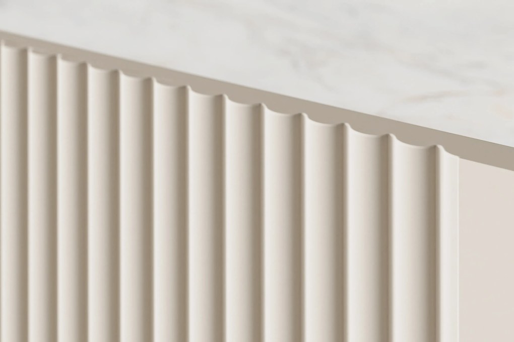 Malmi komód 150 cm háromajtós - kasmír / crema bianca / arany lábak