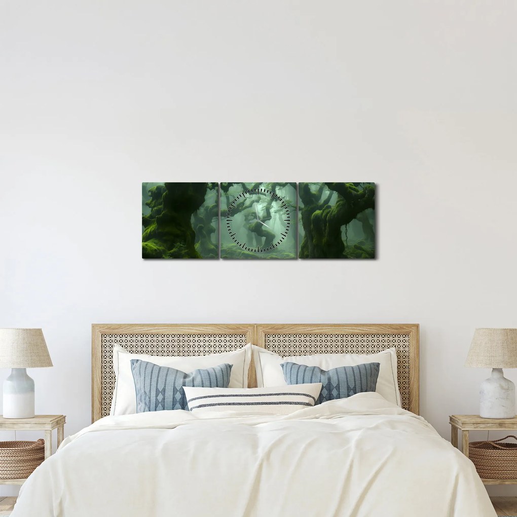 Kép - Egy mohával borított erdő (órával) (90x30 cm)