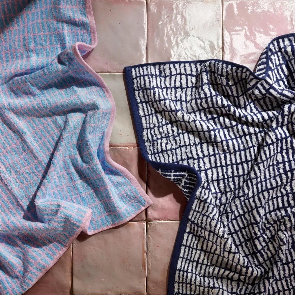 Kék-rózsaszín frottír bambuszkeverék fürdőlepedő 70x140 cm Nuance – JUNA