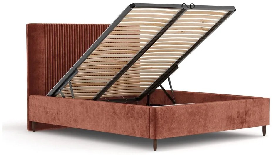 Téglavörös kárpitozott ágyneműtartós franciaágy ágyráccsal 180x200 cm Etero – Maison de Rêve