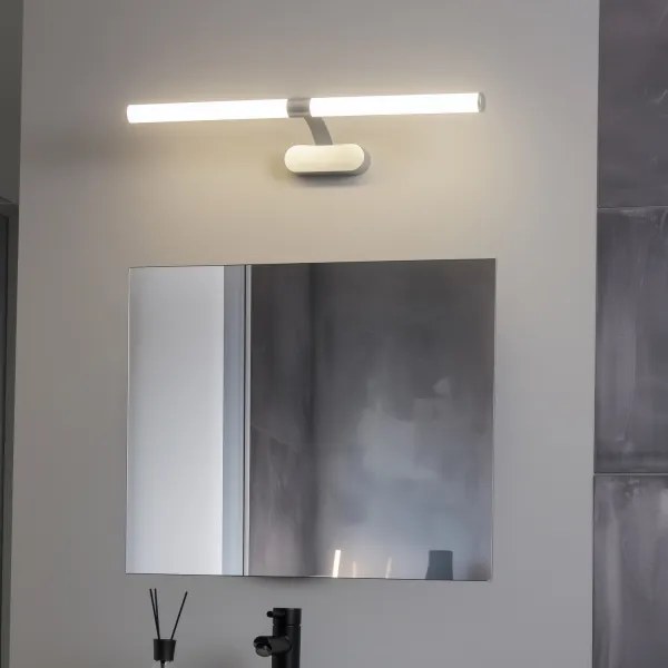 Brilagi - TUBEO LED fürdőszobai tükörvilágítás, 8 W, 230 V, 60 cm, IP44, ezüstszínű