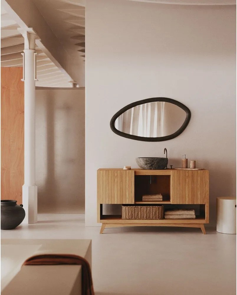 Fali tükör tömörfa kerettel 60x110 cm Magrit – Kave Home