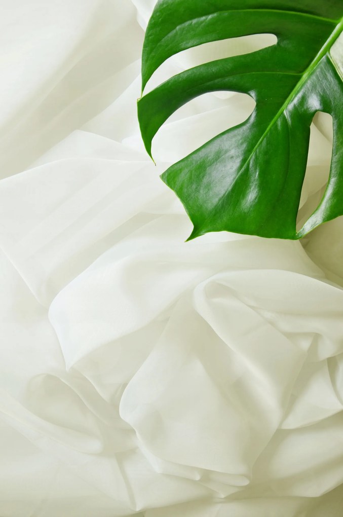 Tüll Függöny Anyag, Sima, Ecru Színű, Súlyozott Aljú (ólomzsinóros), 320 CM Magas, Meteráru