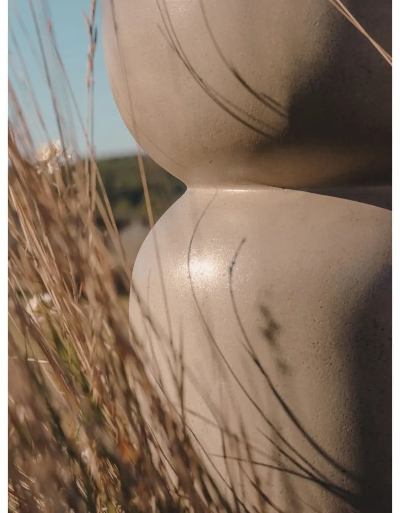 Beton kerek kerti kisasztal ø 32 cm Garbet – Kave Home