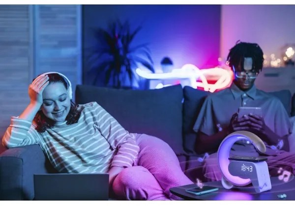 Immax 08987L-LED RGB Dimmelhető lámpa ébresztőórával és Qi töltéssel 30W/230V ezüst