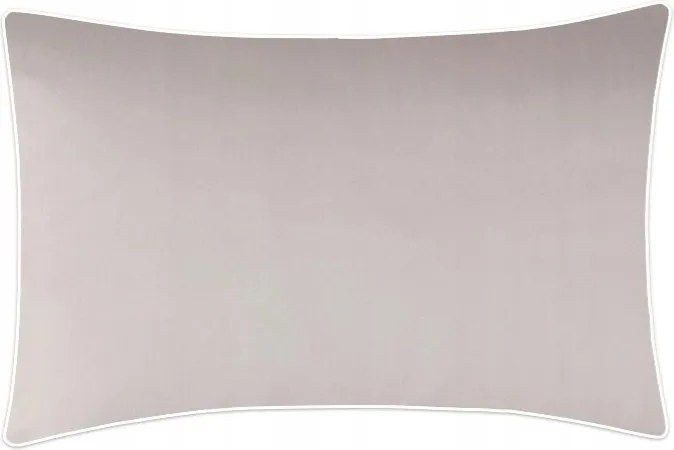 Párnahuzat Maro Home latte bézs, fehér szegéllyel 50x70