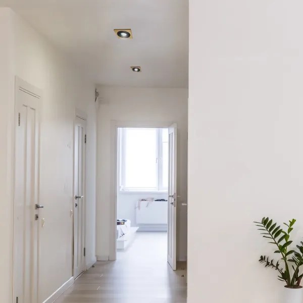 Álmennyezeti lámpa TOBBY 1xGU10/20W/230V 11,5x11,5 cm tölgy/fekete