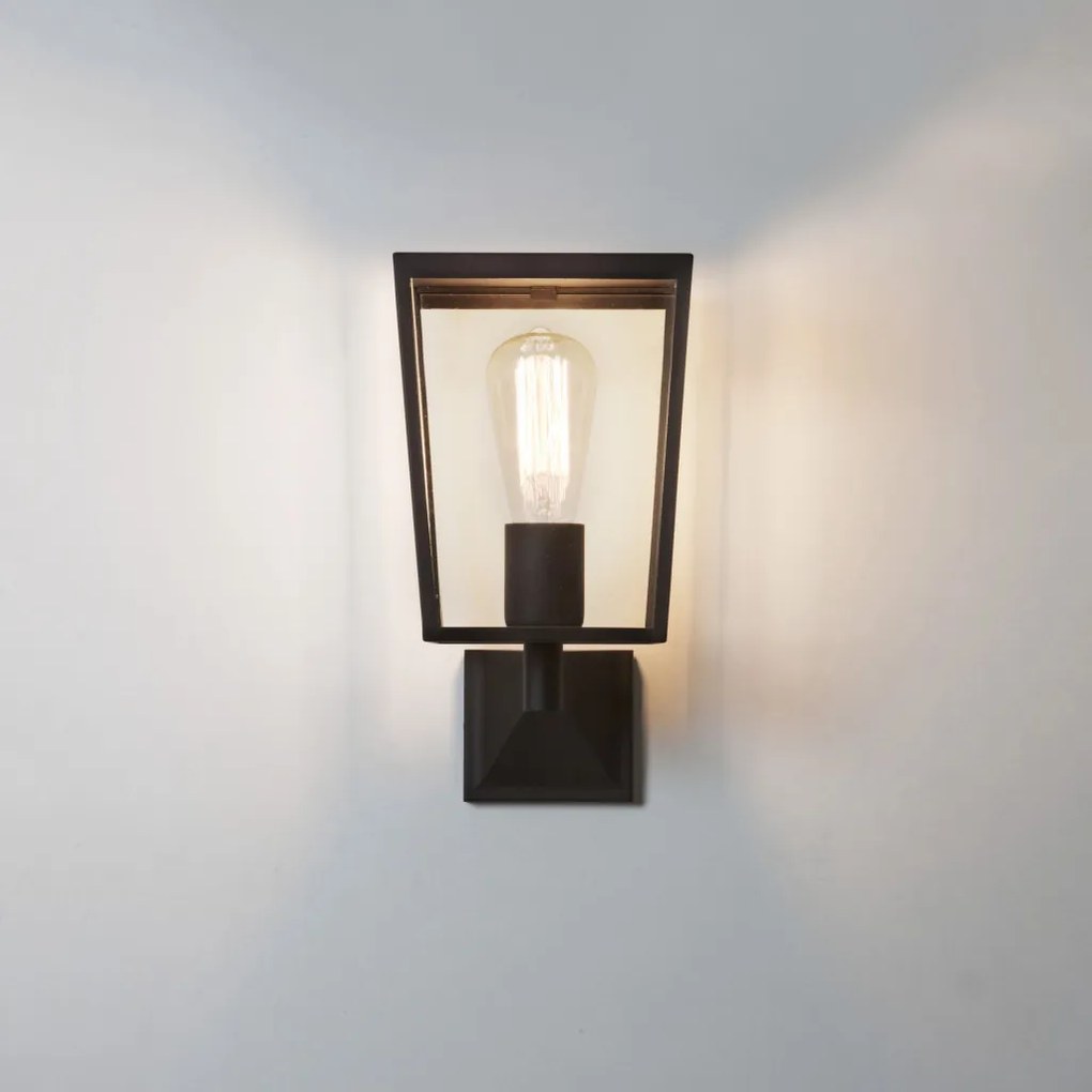 ASTRO LIGHTING 1366002 FARRINGDON Klasszikus Kültéri Fali Lámpa Fekete E27 IP44