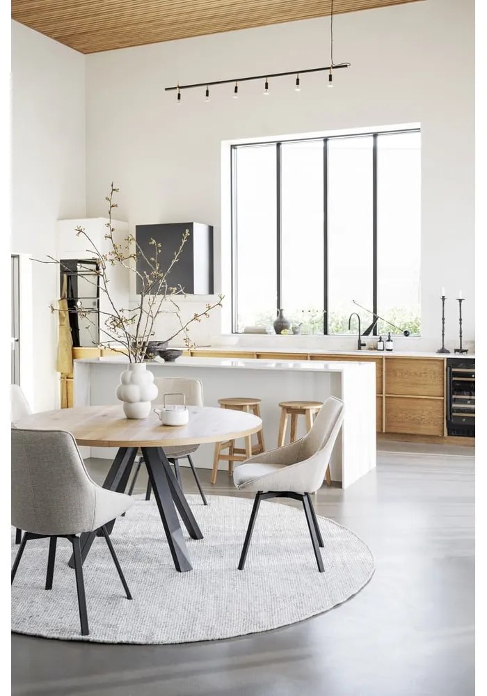 Natúr színű kerek bővíthető étkezőasztal tölgyfa dekorral ø 135 cm Maddock – Rowico