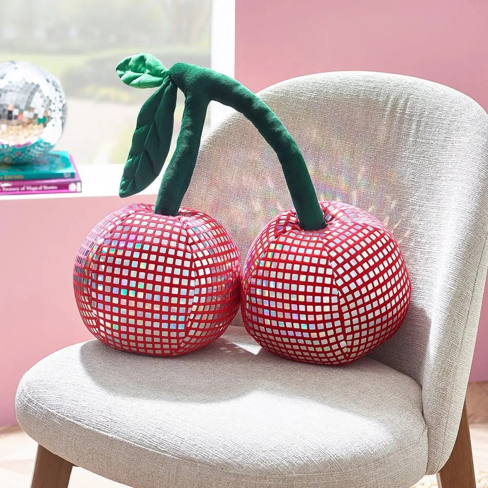 Plüss díszpárna 25x30 cm Disco Cherries – Catherine Lansfield