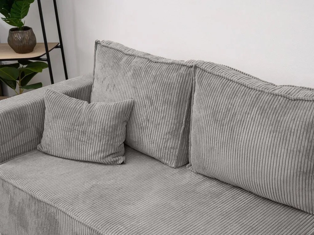AKCIÓ Világosszürke sarokkanapé SMART COSARO, kétoldalas + 2 párna INGYEN II. osztály