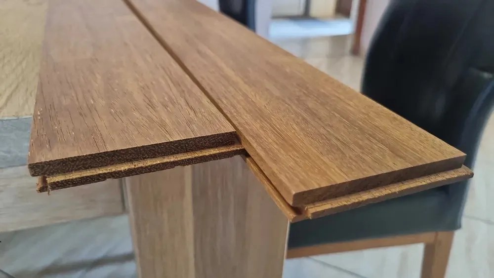 Egzotikus fa padlólap fa merbau deszka 15x90mm