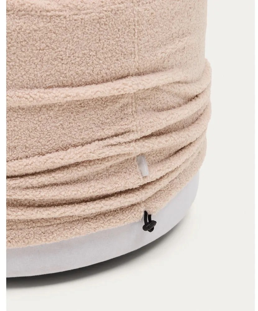 Világos rózsaszín buklé puff Kaeli – Kave Home