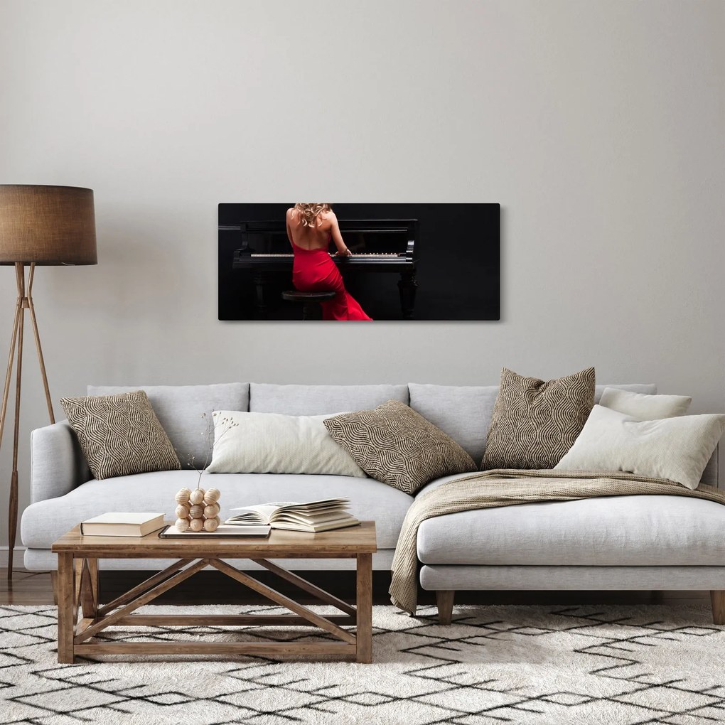 Egy zongorán játszó nő képe (120x50 cm)