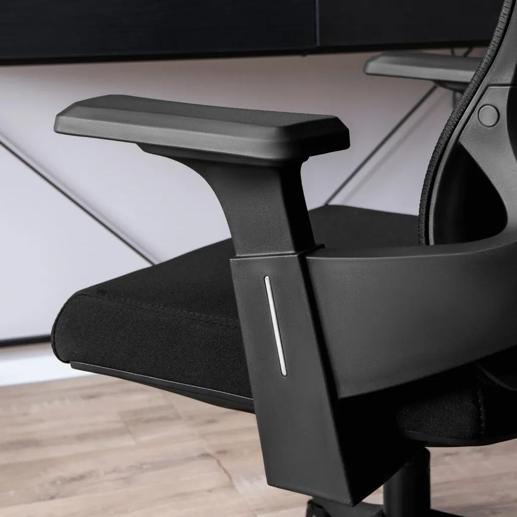 Irodai Forgószék CARET Fekete