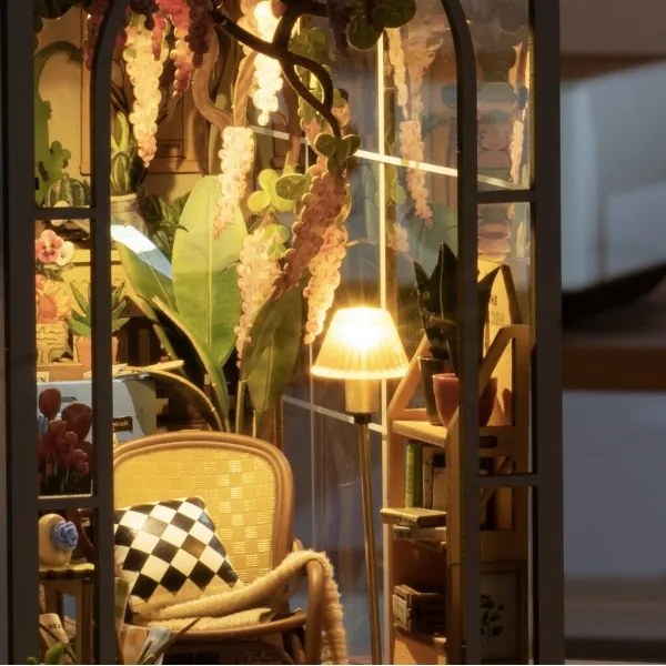 RoboTime - LED Könyvtámasz Kert ház 3D puzzle 2xAAA