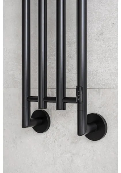 P.M.H. MO1B-R - MONA elektromos törölközőszárító, 93W/230V, 153,3 cm, IP44, fekete