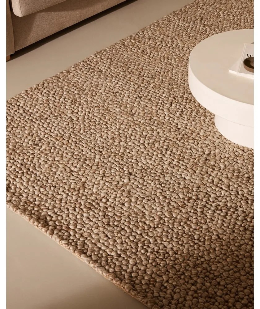 Bézs gyapjú szőnyeg 200x300 cm Lubrin – Kave Home