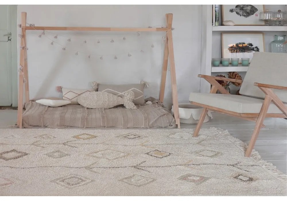 Bézs mosható kézi szövésű pamut szőnyeg 170x240 cm Kaarol Earth – Lorena Canals