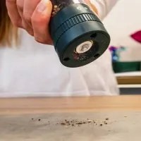 Fűszerdaráló szilikon talppal KOCHBLUME® Zöld