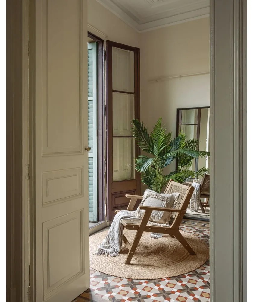 Natúr színű tömörfa kerti fotel Geralda – Kave Home