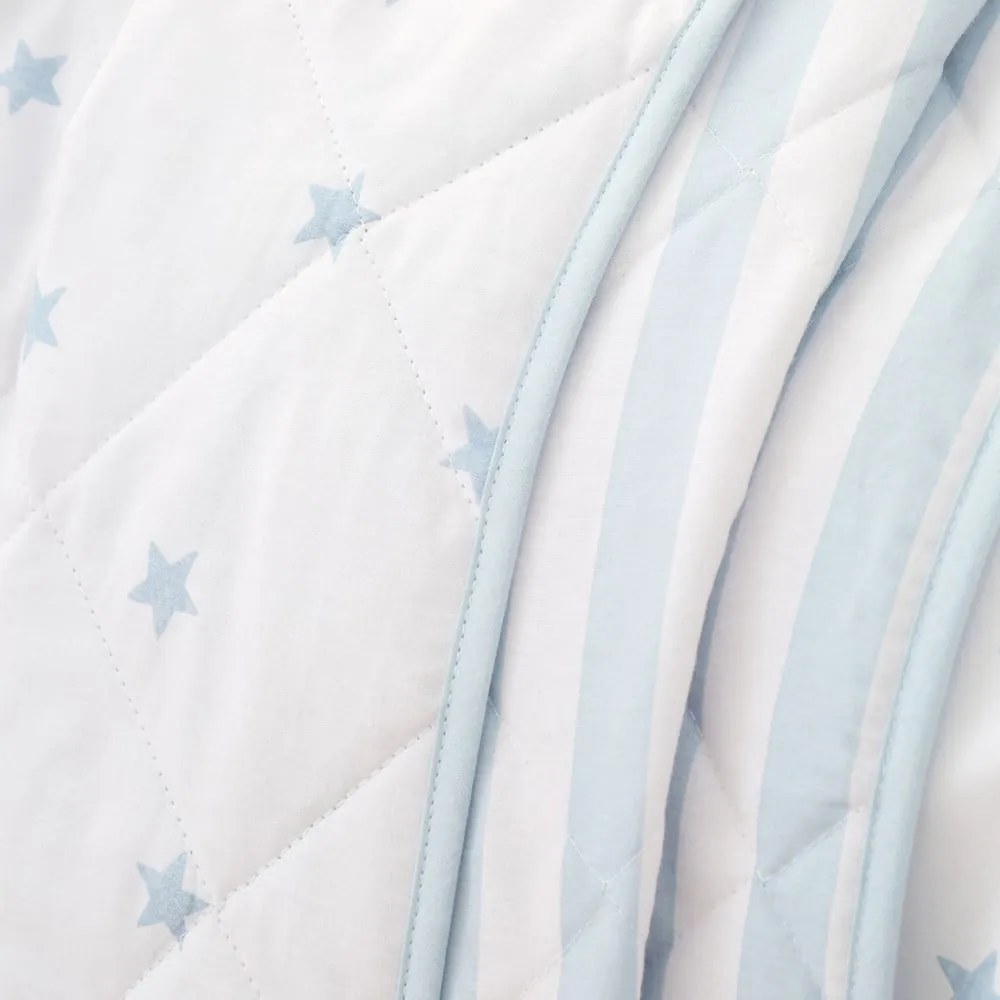 Fehér-kék pamut steppelt gyerek ágytakaró 135x190 cm Mini Star &amp; Stripes – Bianca
