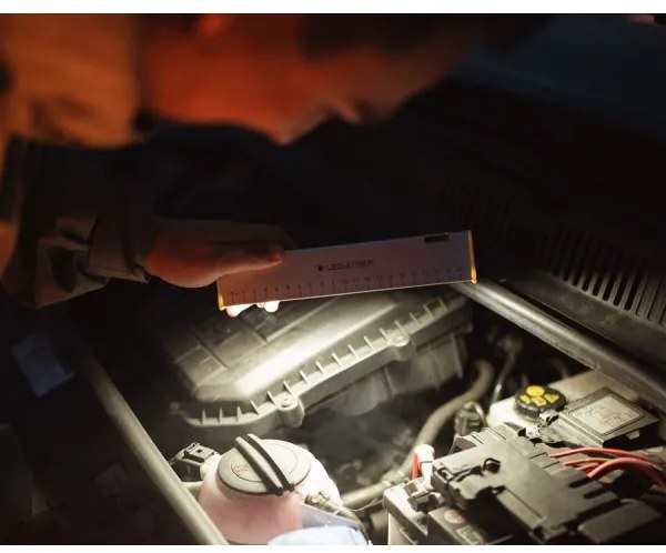 Ledlenser AF2R - LED-es, fényerőszabályozható, újratölthető munkalámpa IP54 1000 lm 50h