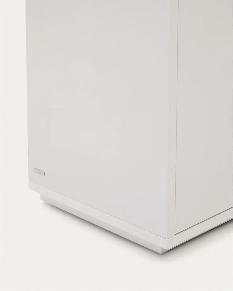 Fehér komód tölgyfa dekorral 180x75x36 cm Abilen – Kave Home