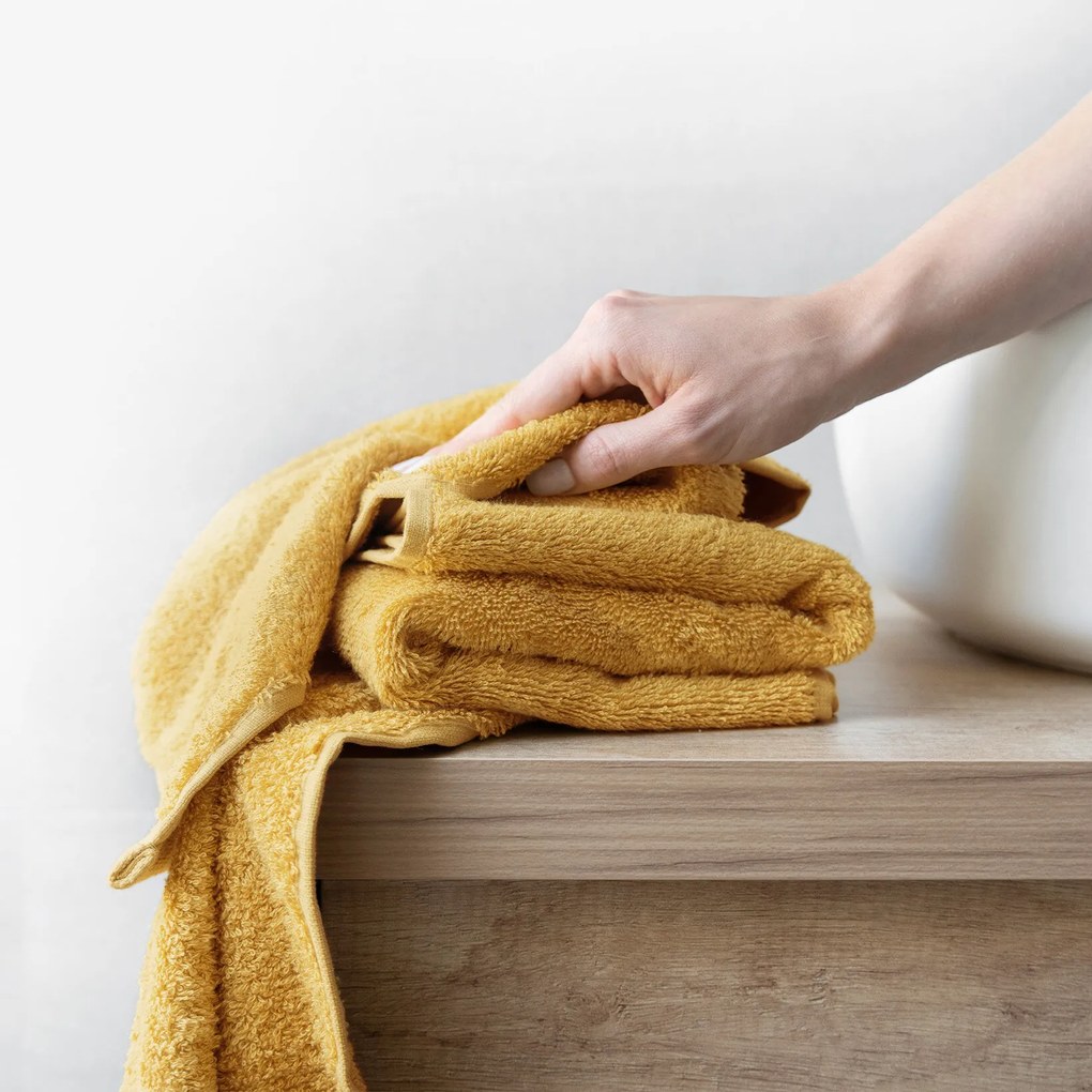 Goldea bambuszszálas törölköző és fürdőlepedő - aranyszínű 50 x 100 cm