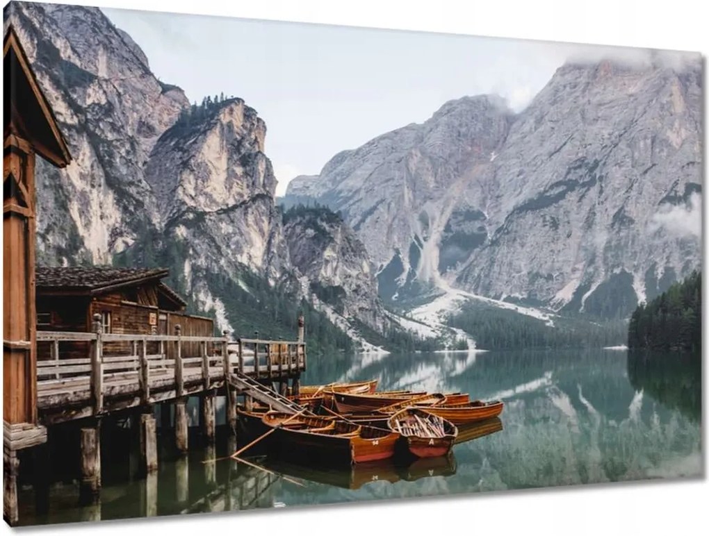 Vászonkép 90x60 Hegyi kikötő csónakokkal