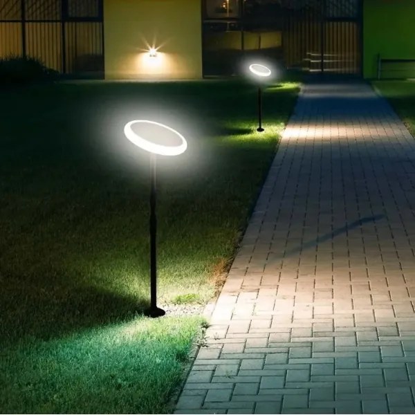 LED Állítható napelemes lámpa GARDEN LED/8W/5V 60-129 cm 4000K IP65