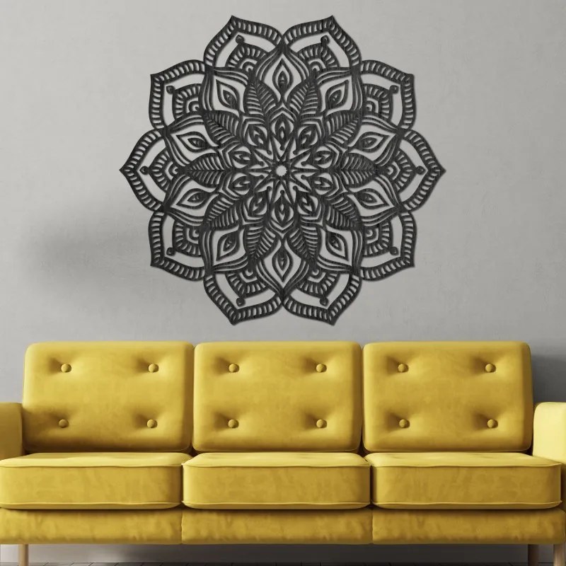 Fából készült mandala a falon | COUNESS