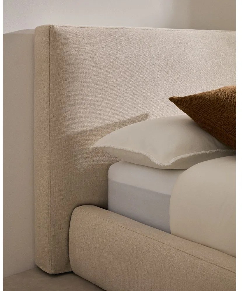 Bézs kárpitozott egyszemélyes ágy ágyrács nélkül 90x200 cm Blok – Kave Home