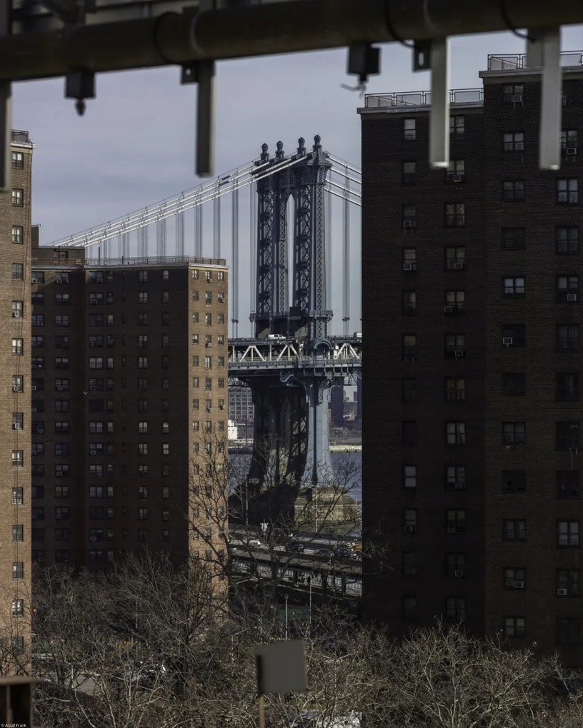 Poszter 40x50cm Manhattan híd New York épületeken át, Assaf F