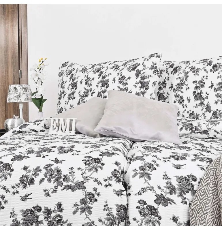 EMI Klarissa krepp ágyneműhuzat, A standard egyszemélyes ágy szett tartalma: 1x 140x200 + 1x 70x90