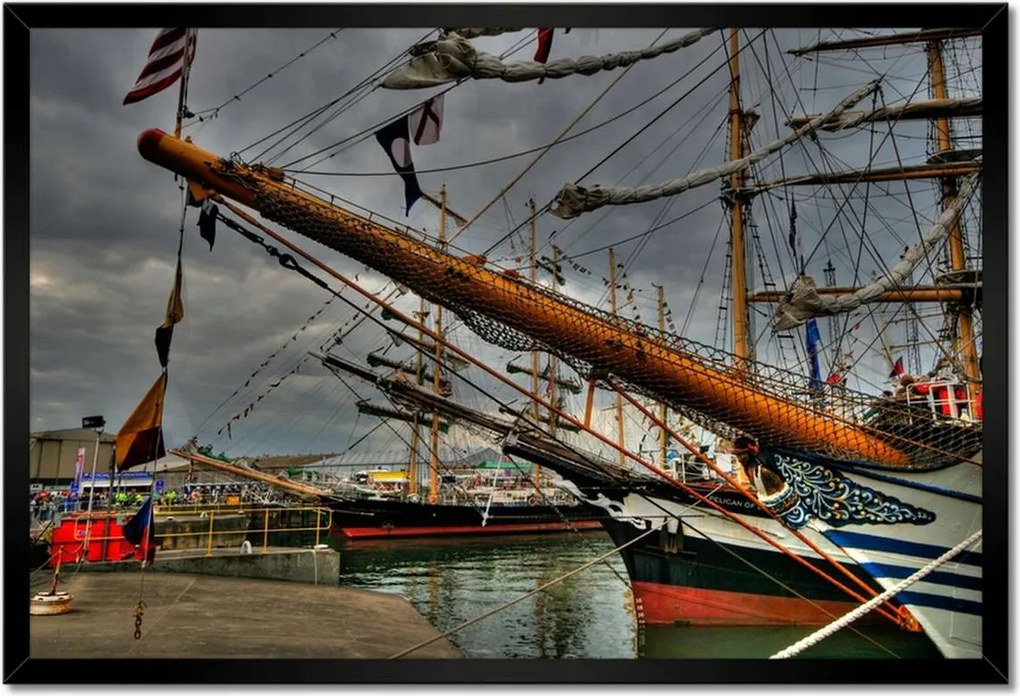 Poszterek keretben 60x40 Vitorlások a kikötőben