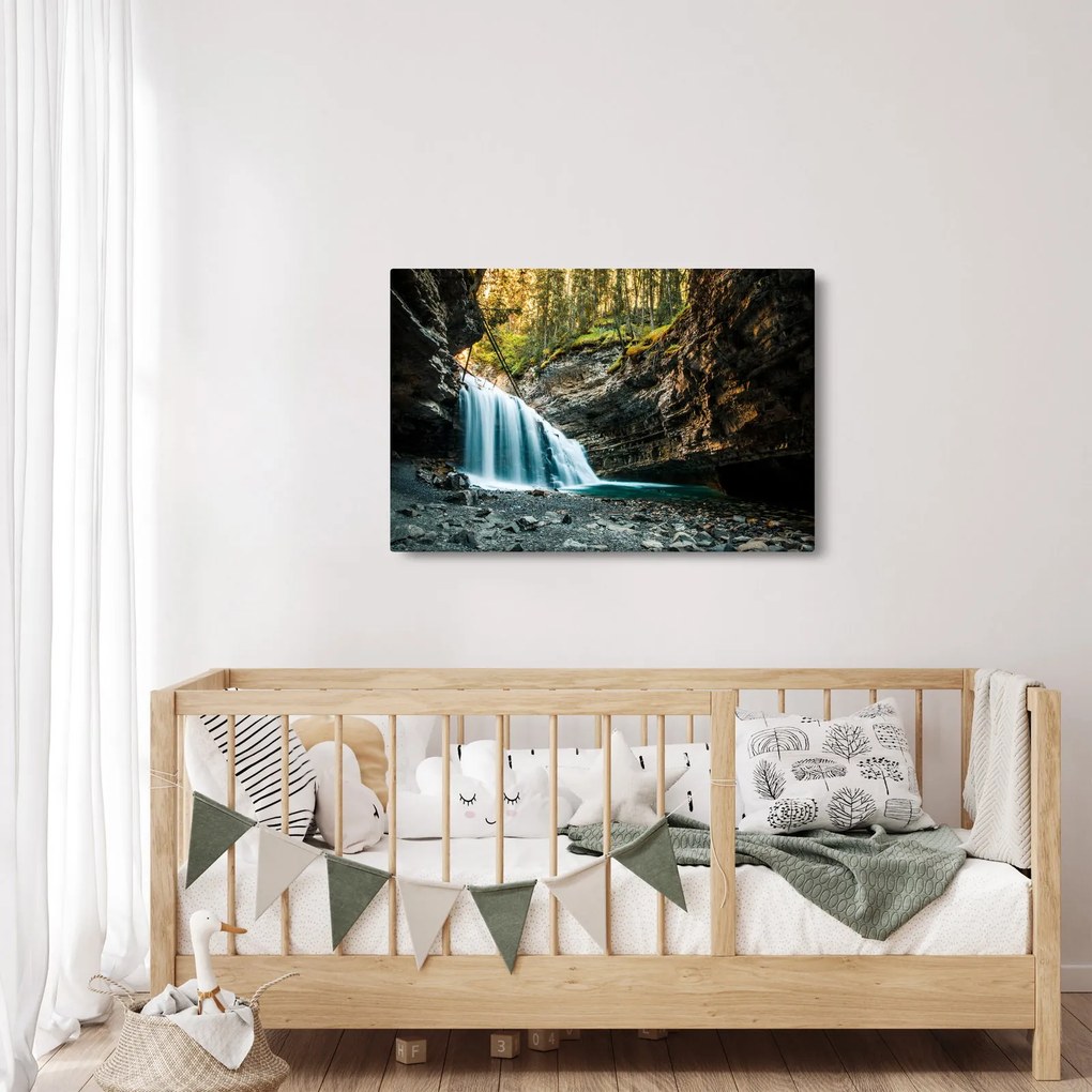 Erdei vízesés képe (90x60 cm)